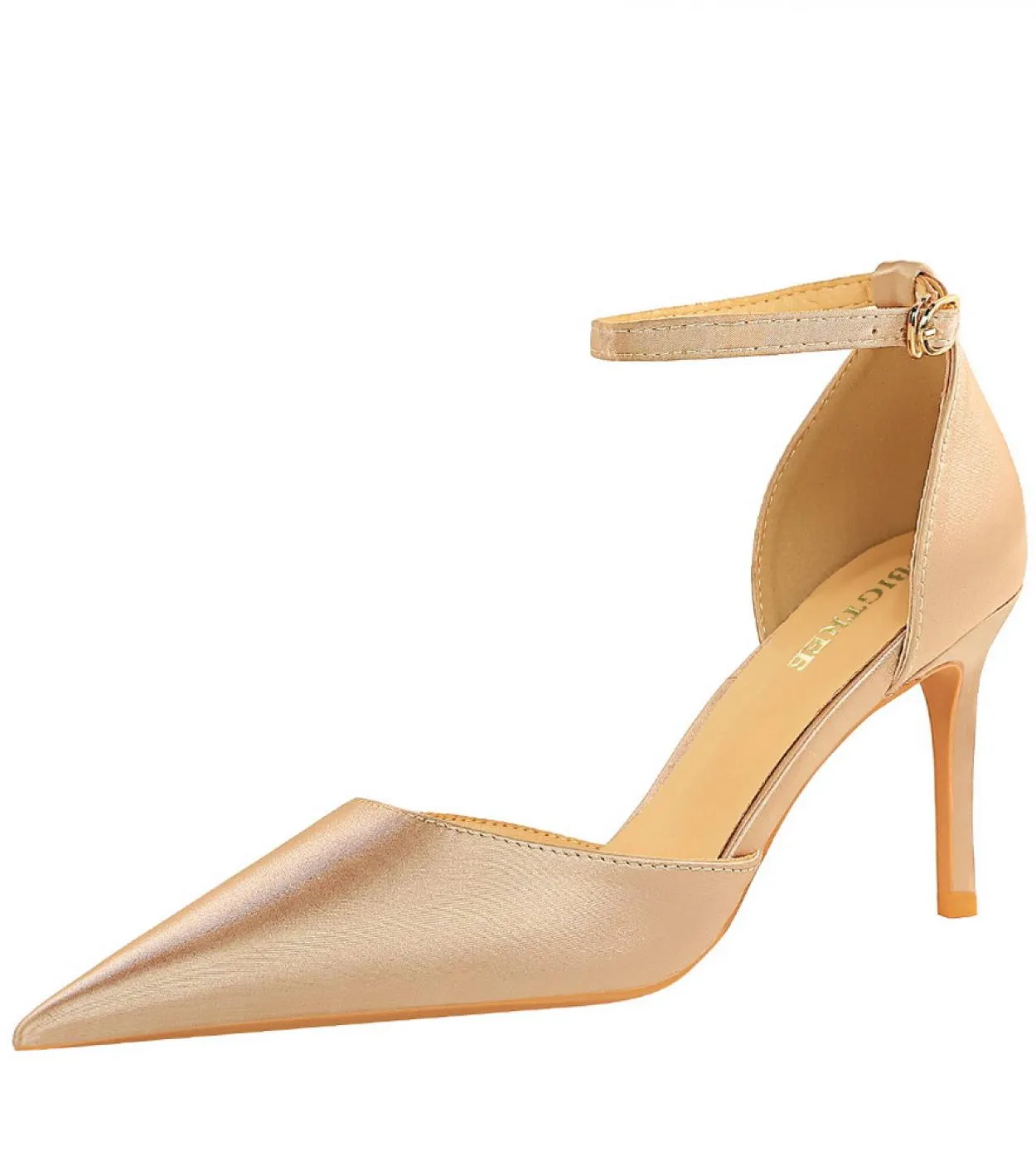 2022 Sandali da donna concisi Platfrom Scarpe estive con tacco alto per donna Sandali gladiatore con punta a punta Donna Chaussu
