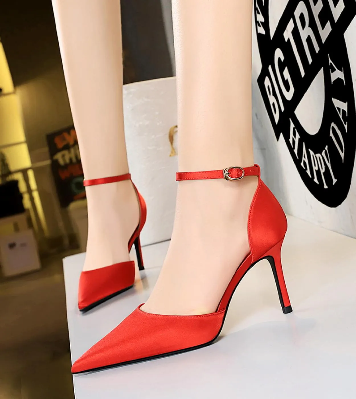 2022 Sandali da donna concisi Platfrom Scarpe estive con tacco alto per donna Sandali gladiatore con punta a punta Donna Chaussu