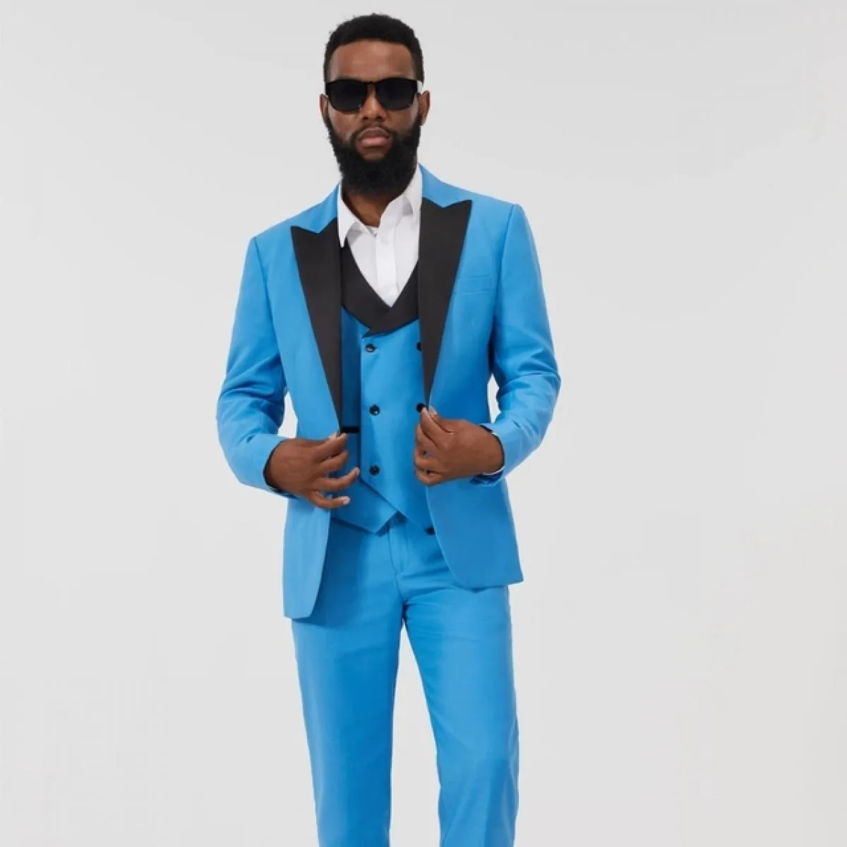 2023 Abiti da uomo Nero Punta risvolto Colletto a punta Casual Slim Fit Groomsmen Smoking da sposa 3 pezzi (giacca + gilet + pan