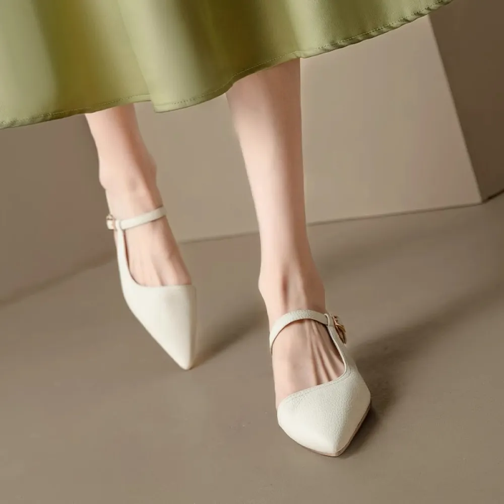 2024 Nuovo stile estivo Sandali con punta a punta e fibbia a una linea per l'abbigliamento esterno estivo da donna Punta a punta