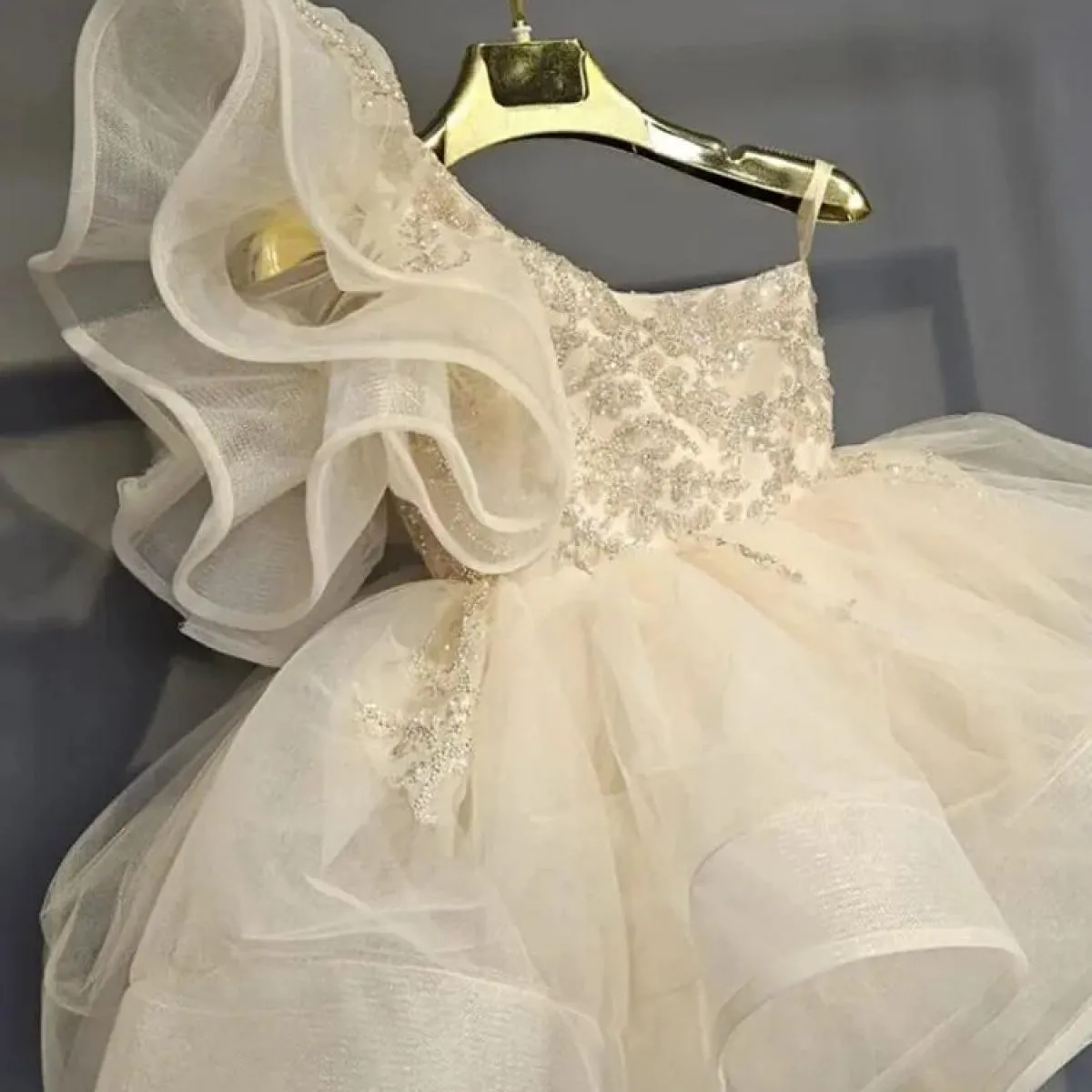 2024 Vestito da festa per il primo anno delle nuove ragazze Elegante vestito da sera di lusso per celebrità Vestito per bambini