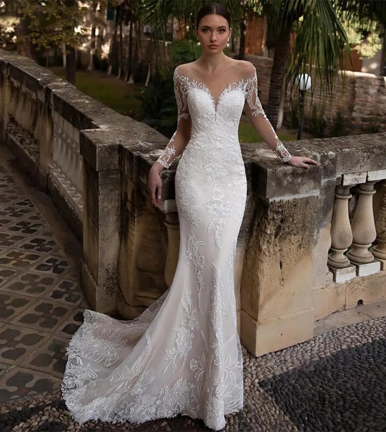 Abito da sposa a sirena in pizzo con scollo a V da donna, abito da sposa a maniche lunghe con applicazioni sul retro, abito da s
