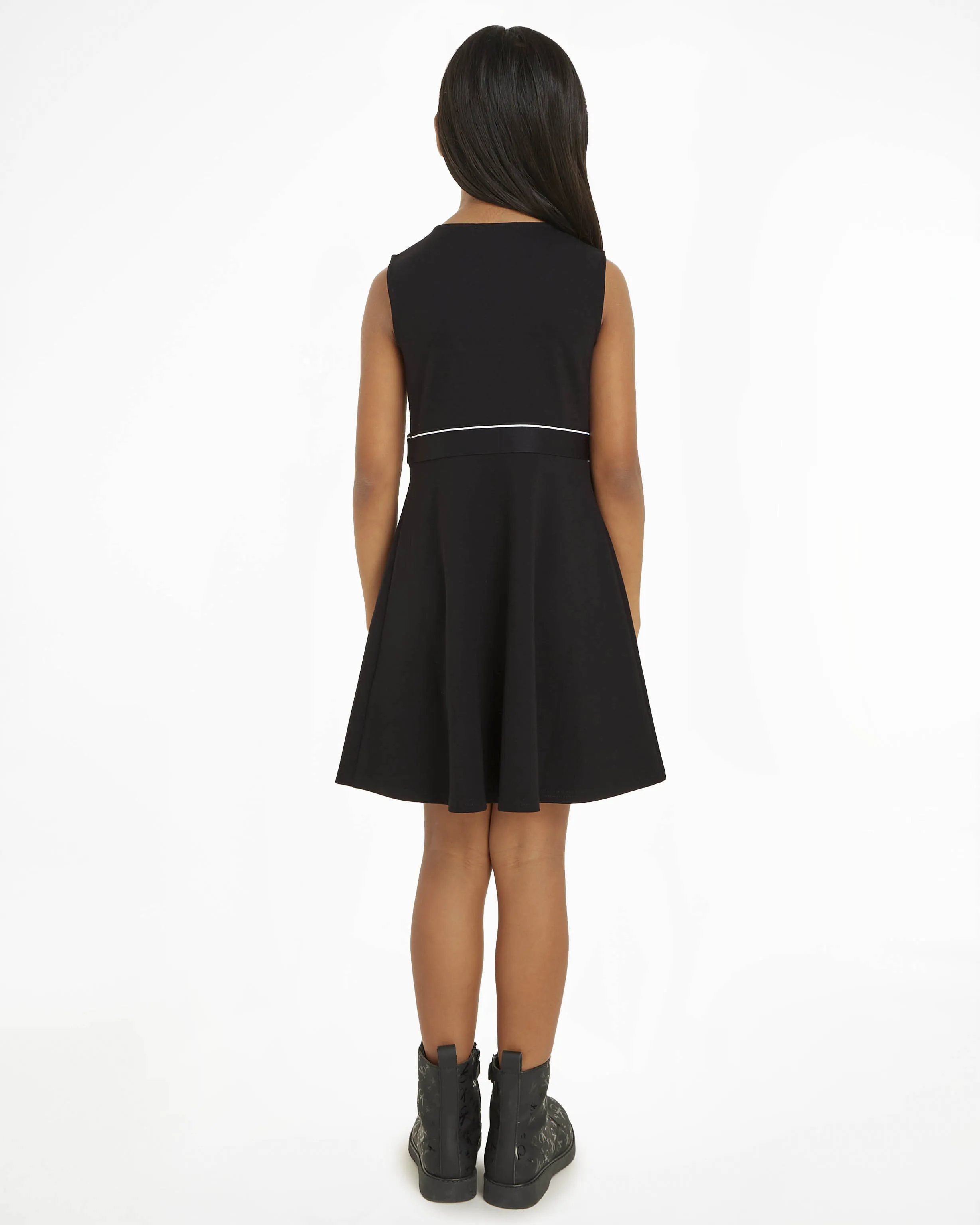 Abito fit and flare smanicato nero in punto milano con fascia porta logo 10-16 anni