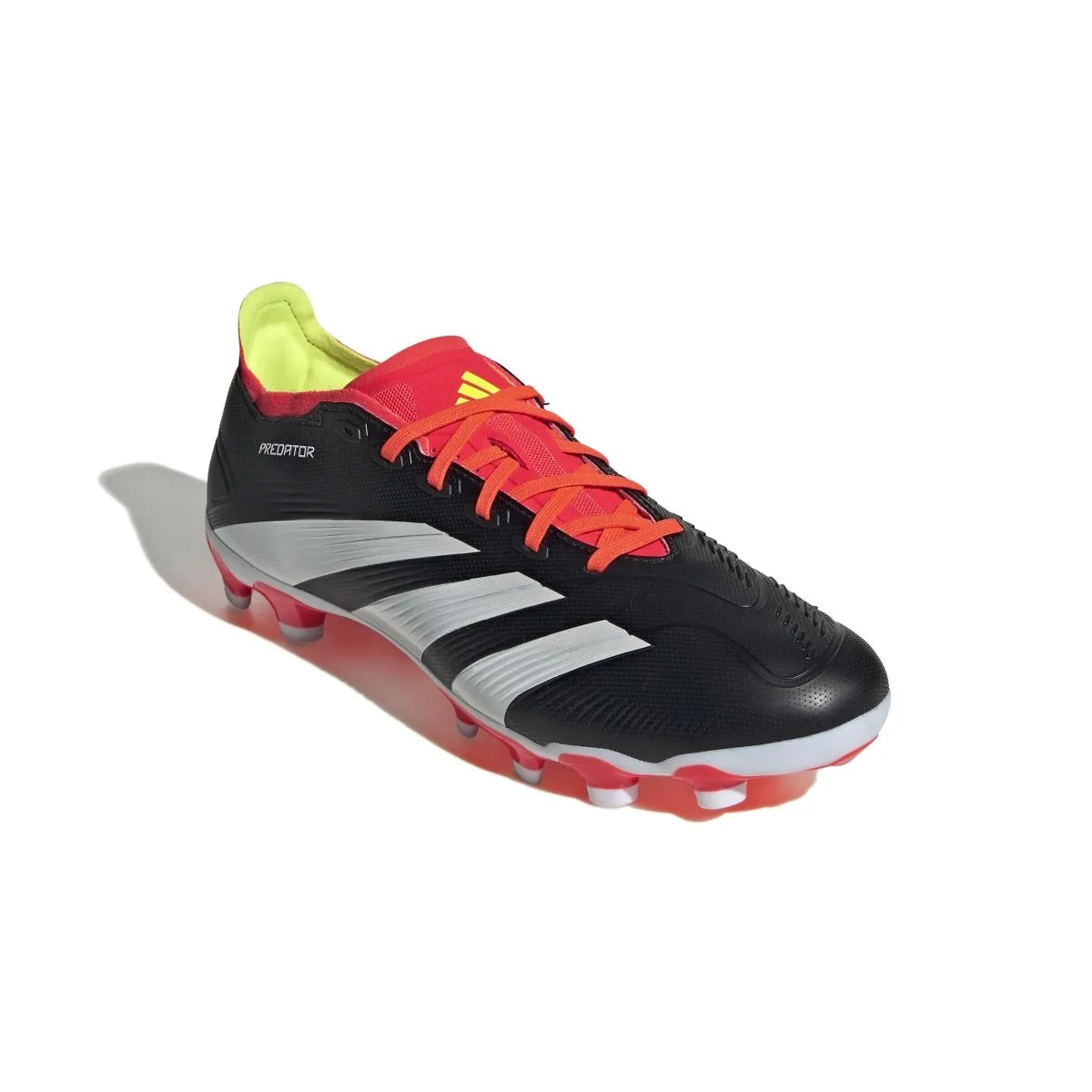 ADIDAS Predator league mg