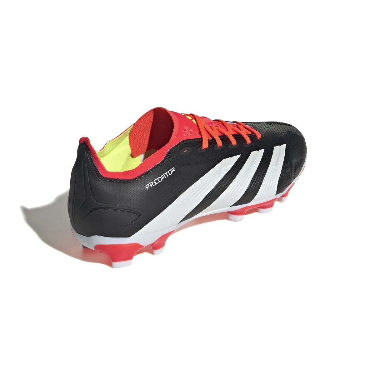 ADIDAS Predator league mg