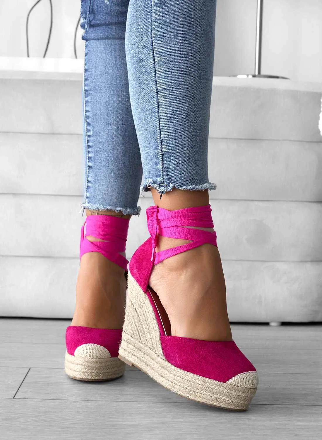 AMBRA - Espadrilles fuxia con zeppa in corda e laccio