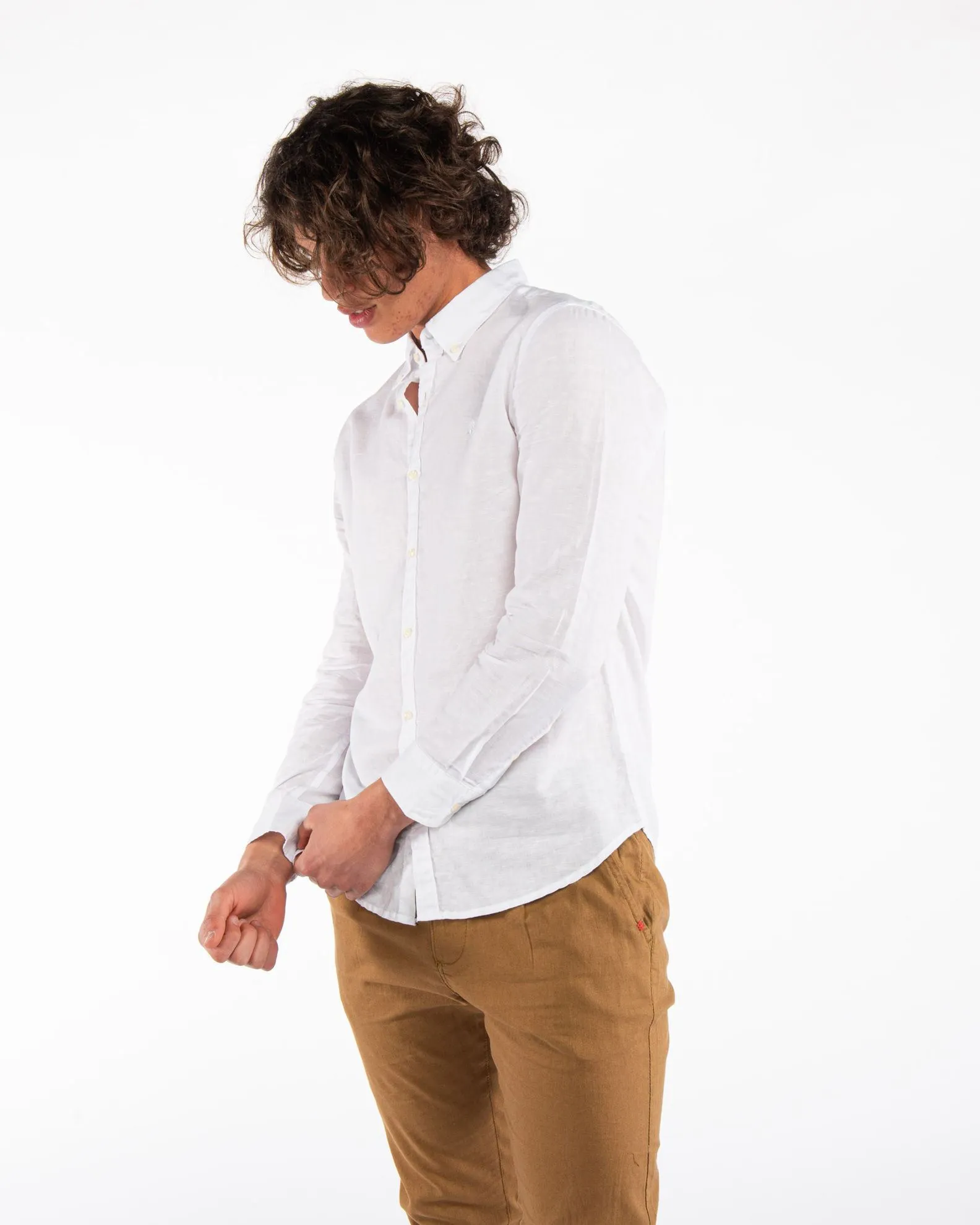 CAMICIA MANICA LUNGA BOTTON DOWN LINO                                            Previous productCAMICIA MANICA LUNGA BOTTON... 
