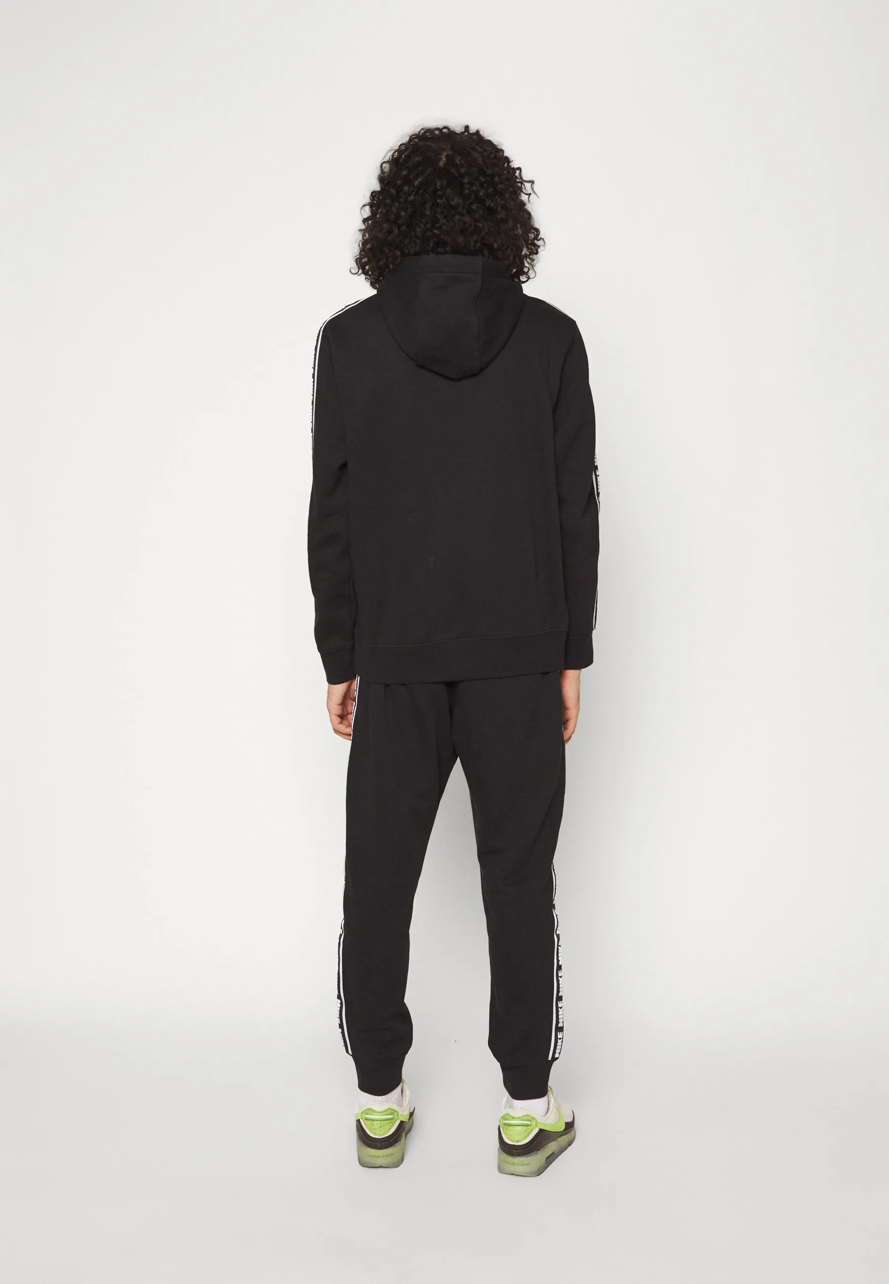 CLUB SUIT - Tuta