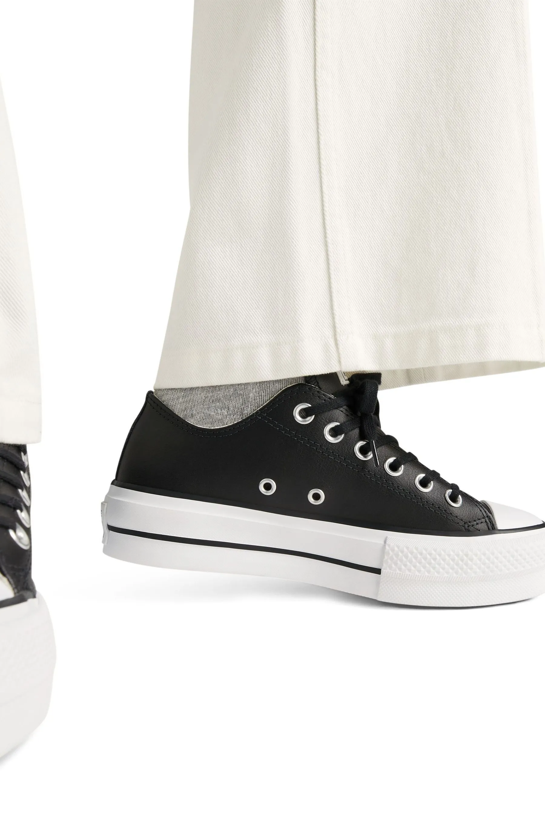 Converse - Chuck Taylor All Star - Scarpe da ginnastica in pelle con plateau rialzato