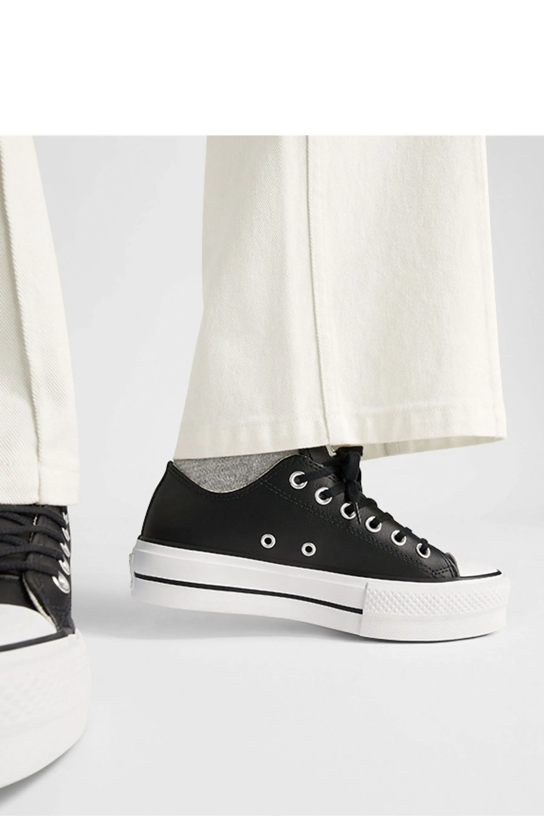 Converse - Chuck Taylor All Star - Scarpe da ginnastica in pelle con plateau rialzato