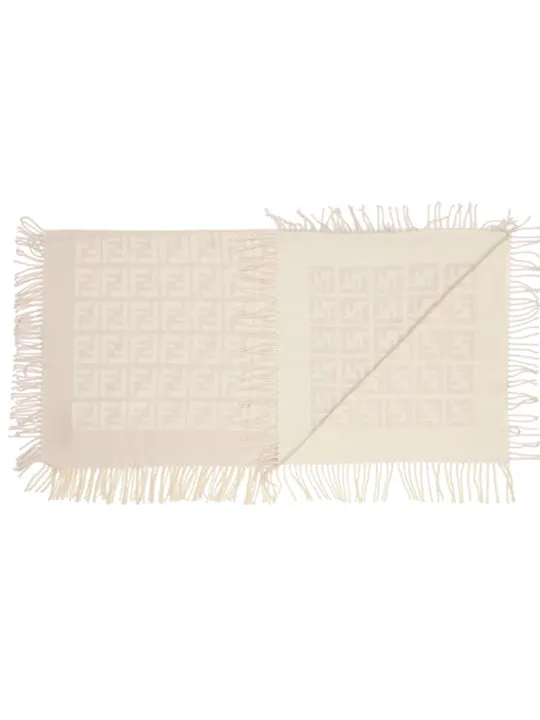 Copertina beige con monogramma