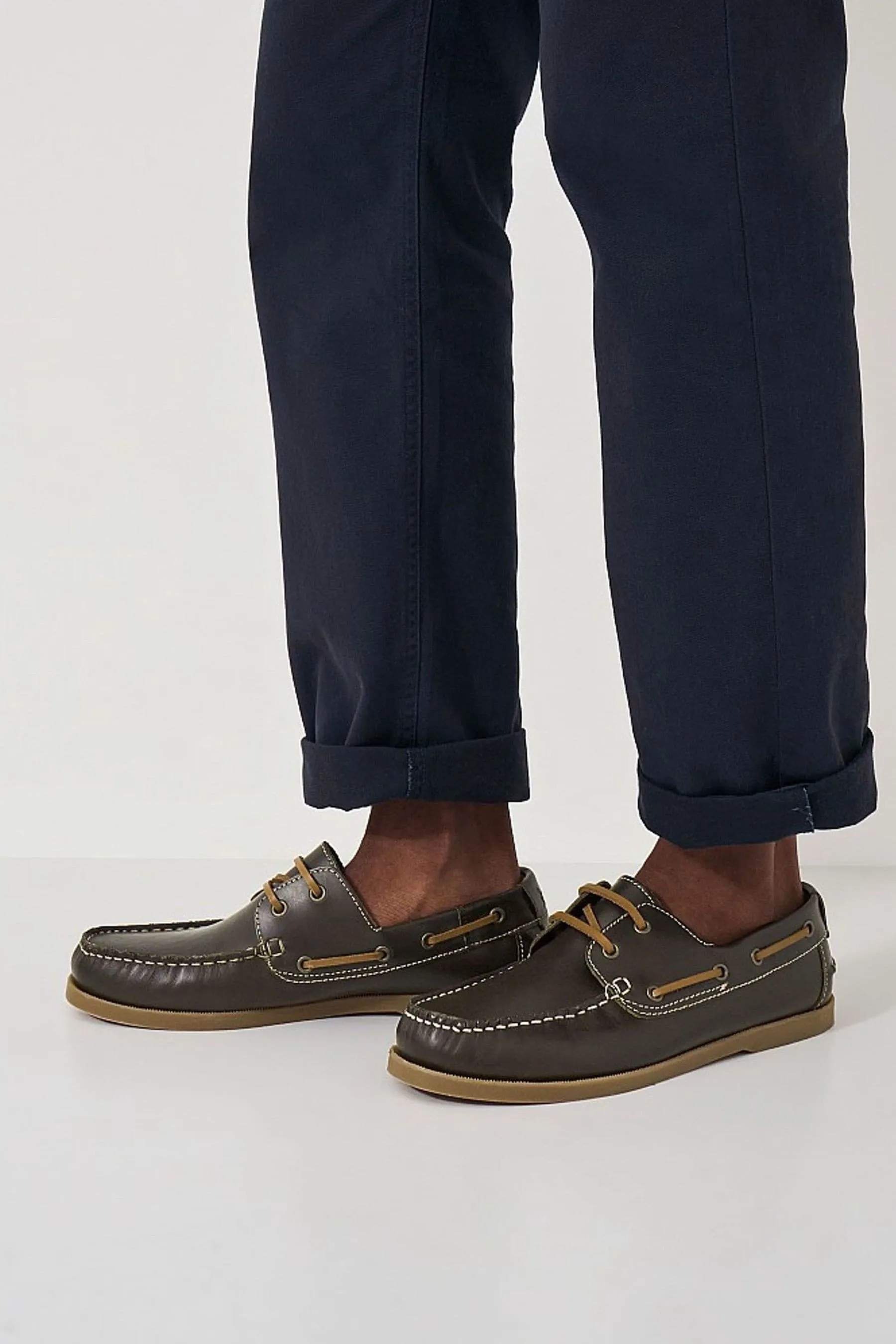 Crew Clothing - Austell - Maglione in pelle con Scarpe