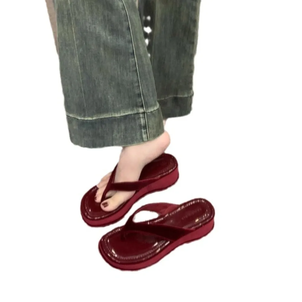 Infradito con plateau con suola spessa Scarpe da donna per abbigliamento esterno 2024 Nuove infradito estive Sandali da spiaggia