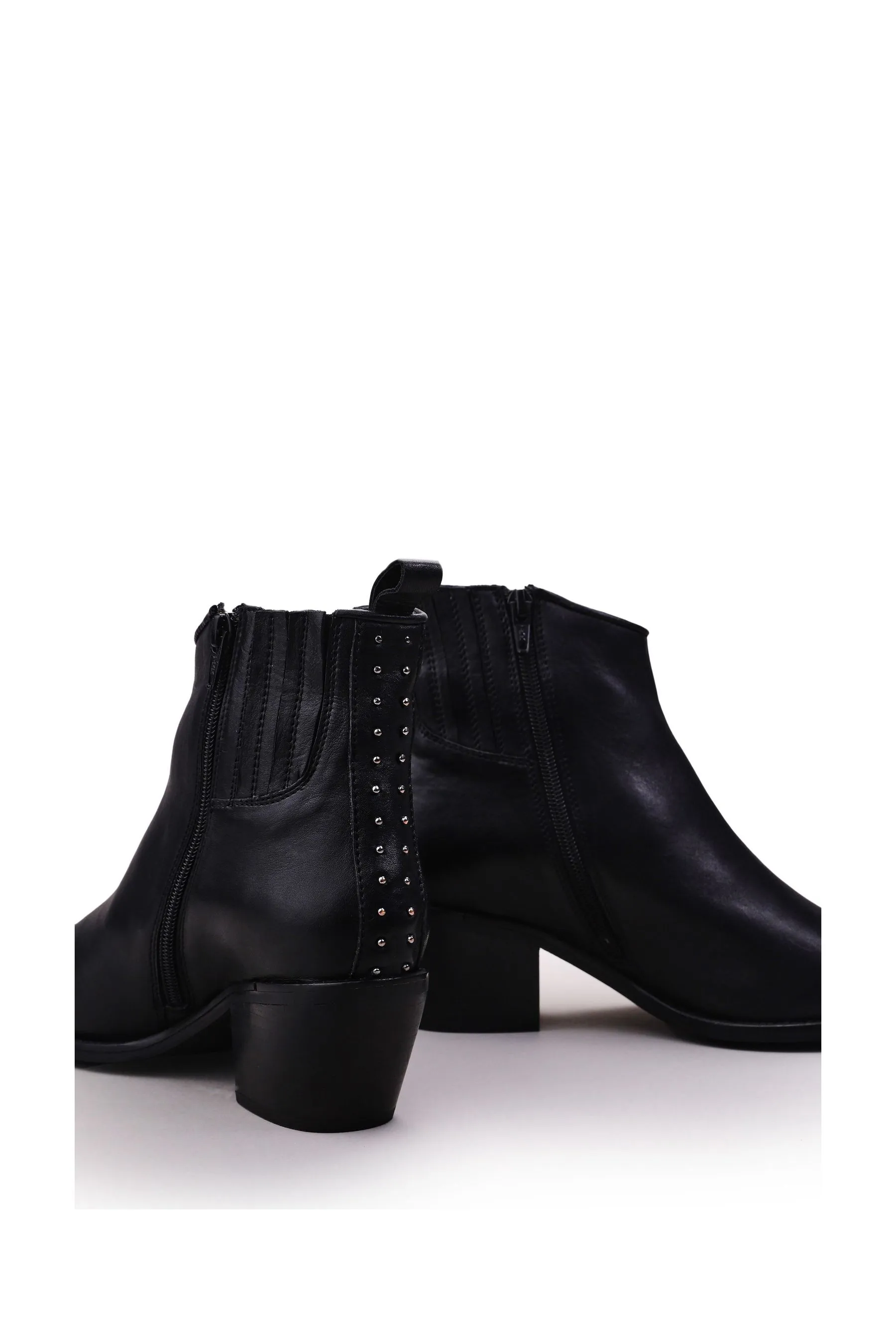 Moda In Pelle - Camola - Nero spessa Pizzo tinta unita - Stivaletti