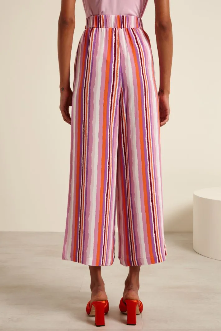 Pantaloni fluidi
