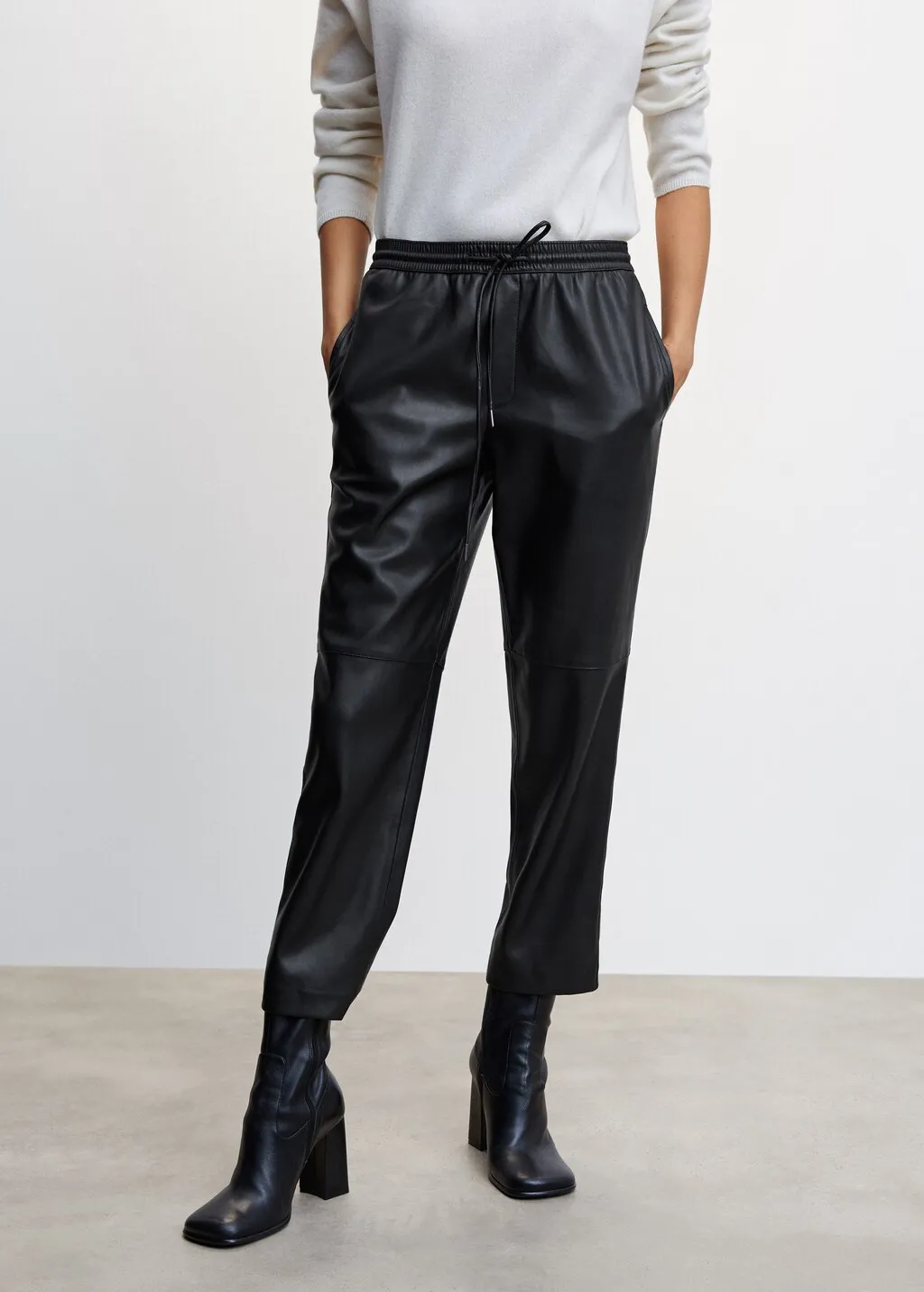 Pantaloni vita elasticizzata similpelle