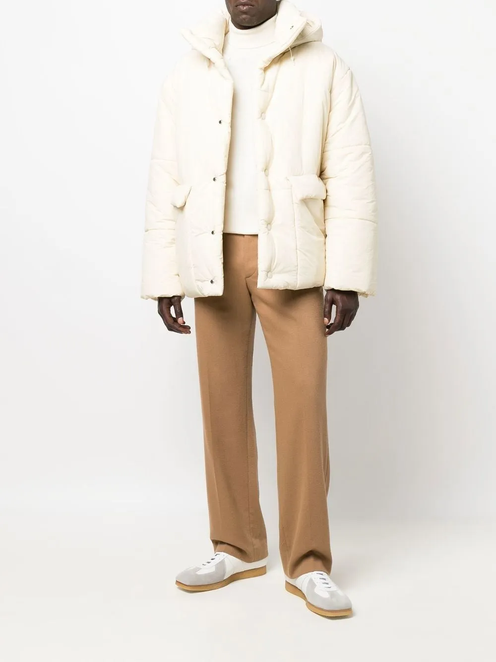 Piumino con tasche corto in beige - uomo