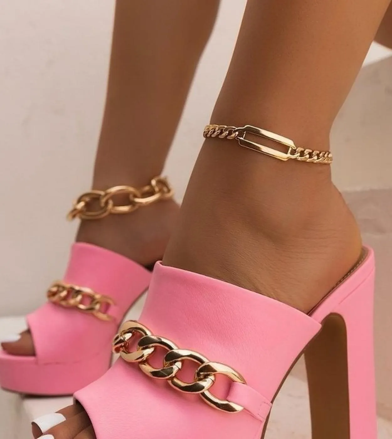 Sandali con plateau alla moda Chunky Tacchi altissimi Scarpe da donna con catena Slingback Pantofole peep toe Brevi sandali Muje