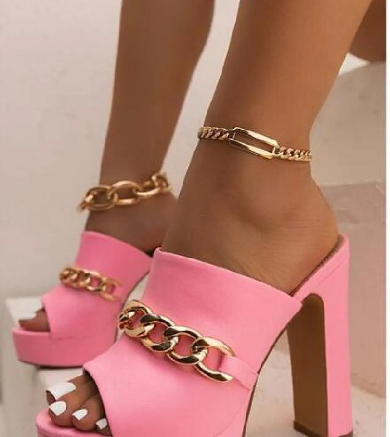 Sandali con plateau alla moda Chunky Tacchi altissimi Scarpe da donna con catena Slingback Pantofole peep toe Brevi sandali Muje