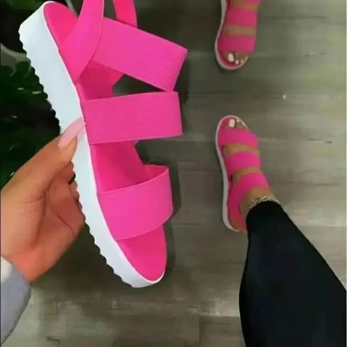 Sandali da donna nuovi sandali con tacco piatto con plateau e cinturino incrociato punta aperta taglie forti scarpe casual da sp