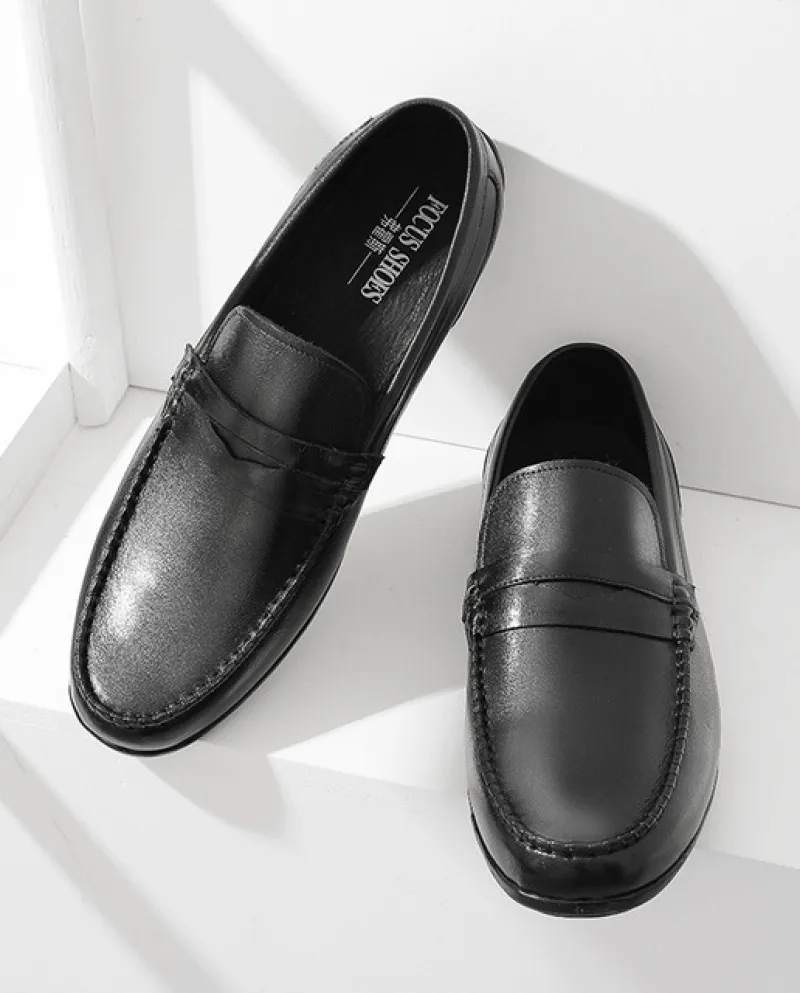 Scarpe casual piatte fatte a mano Slip On Mocassini da uomo in pelle di mucca di lusso marrone nero Comodi scarpe da guida di ma