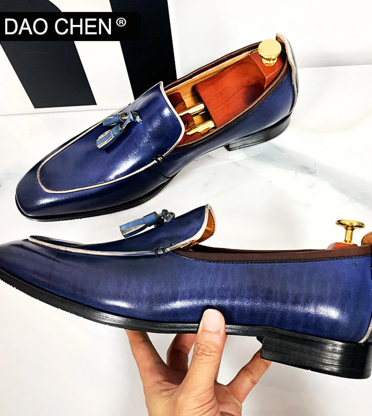 Scarpe da uomo in vera pelle di marca di lusso Mocassini con nappine nere blu Slip on Eleganti scarpe da uomo da uomo Casu da uo