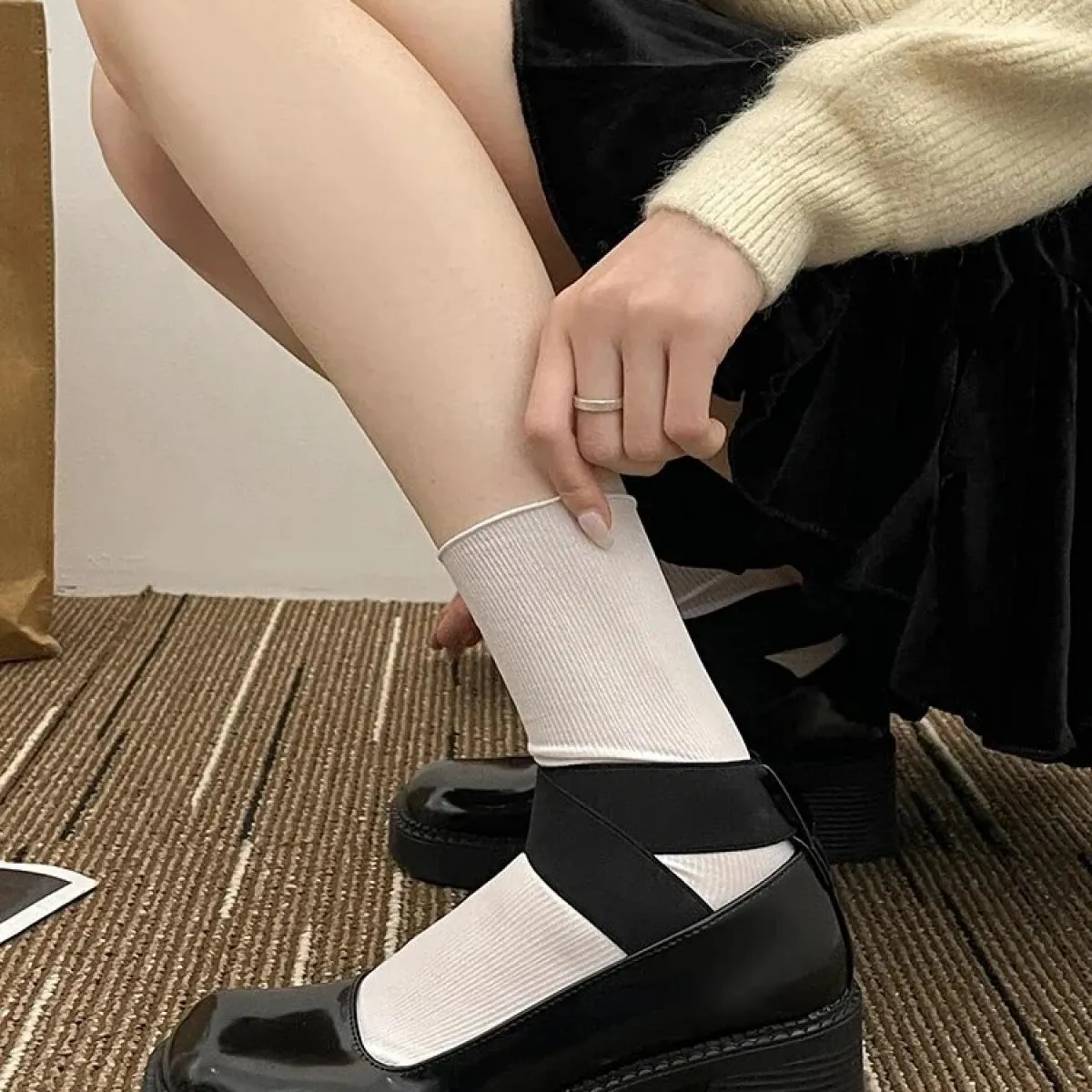 Scarpe dimagranti 2024 Tacchi con plateau Punta quadrata Slip On Ultimi sandali con lacci con bocca bassa Décolleté da donna con