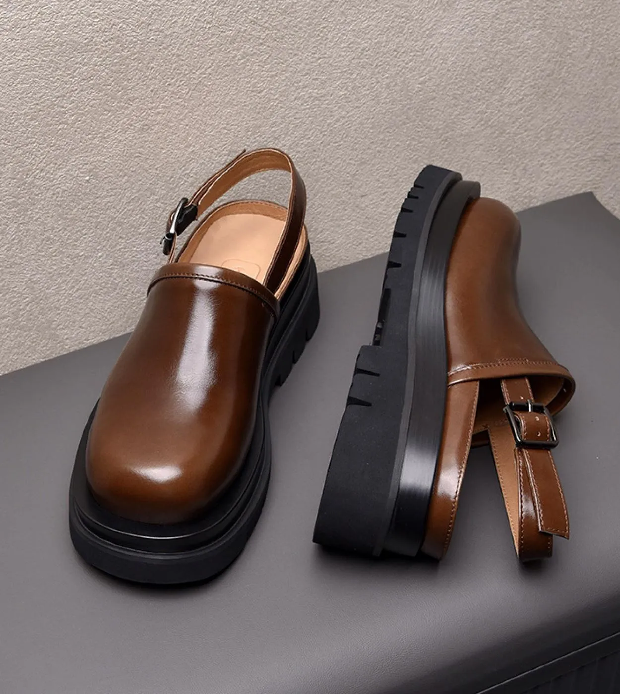 Scarpe eleganti da uomo con plateau Tacchi alti 5,5 cm Scarpe da sposa estive con fibbia a punta tonda in vera pelle di lusso Sc