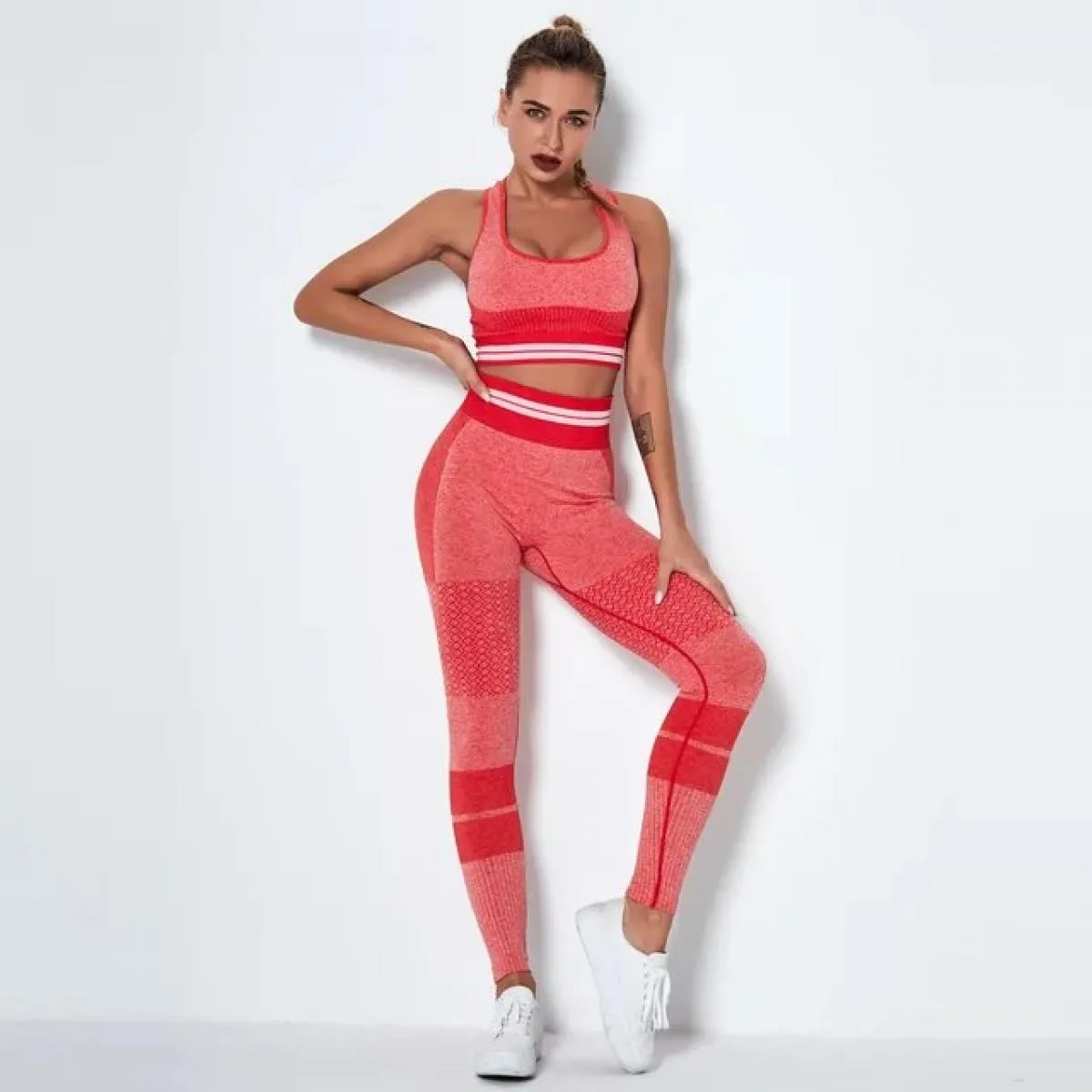Set da yoga vuoti senza cuciture Pantaloni a vita alta color pesca Pantaloni sportivi Gilet fitness Abiti da allenamento Set leg