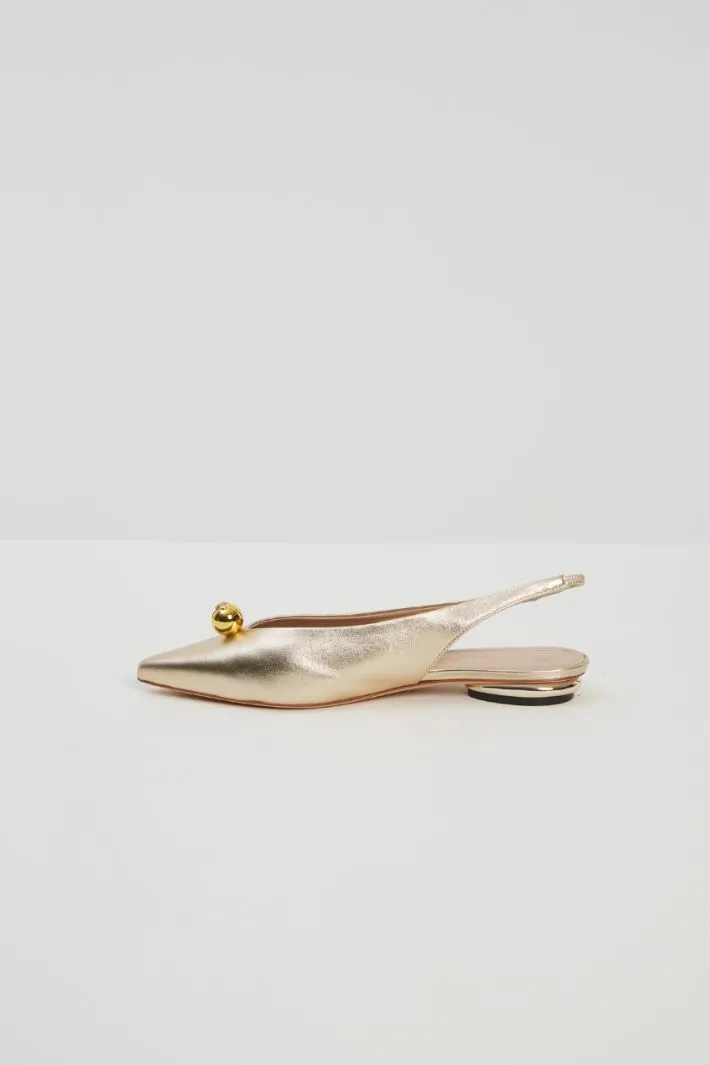 Slingback con sfera laccata