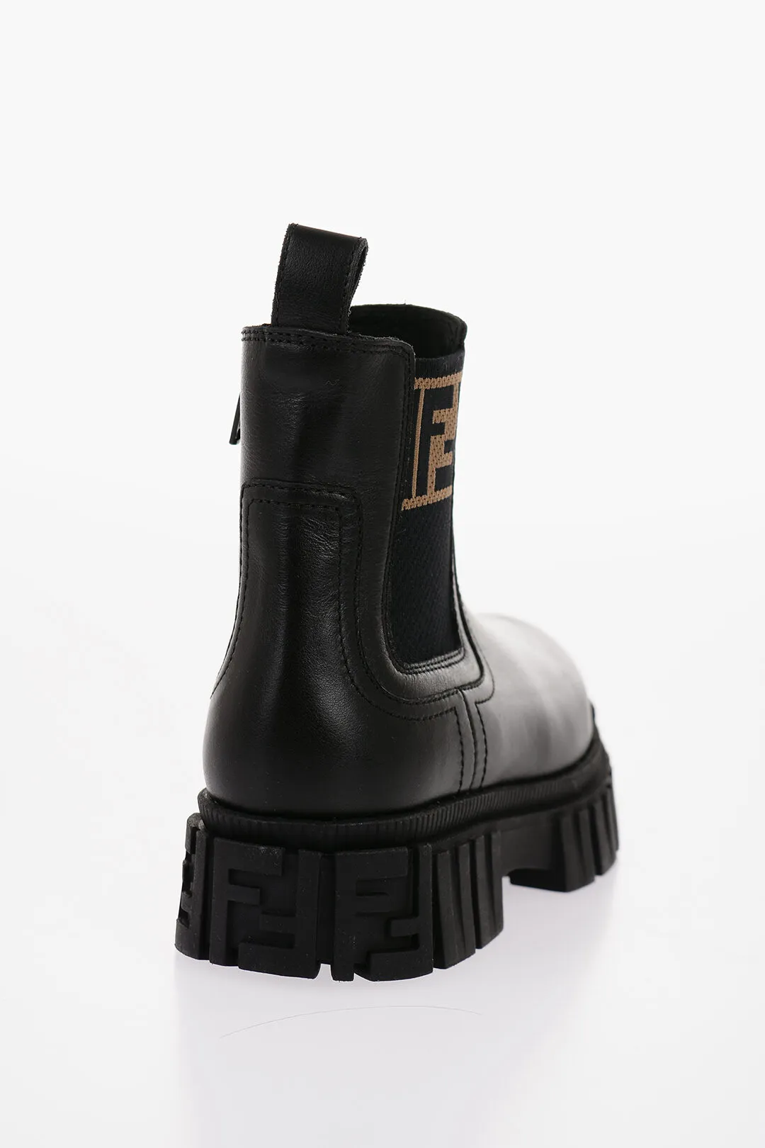 Stivaletti Chelsea in Pelle con Monogram FF
