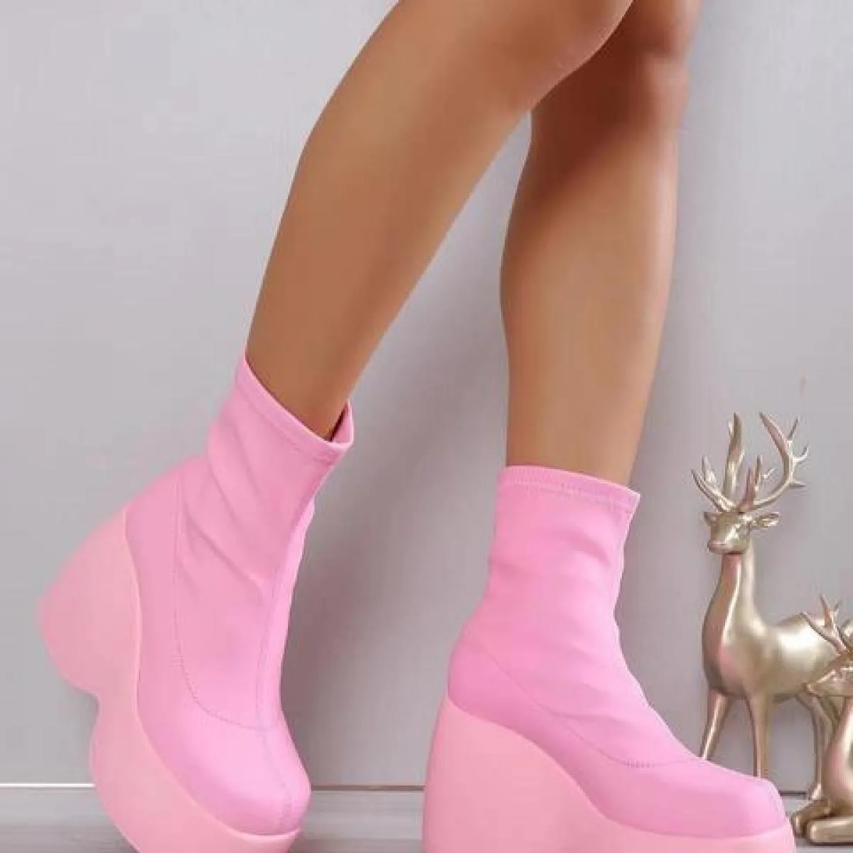 Stivaletti da donna con plateau grosso ed elegante gotico da 13 cm, stivaletti da donna, stivali a metà polpaccio con rialzo in