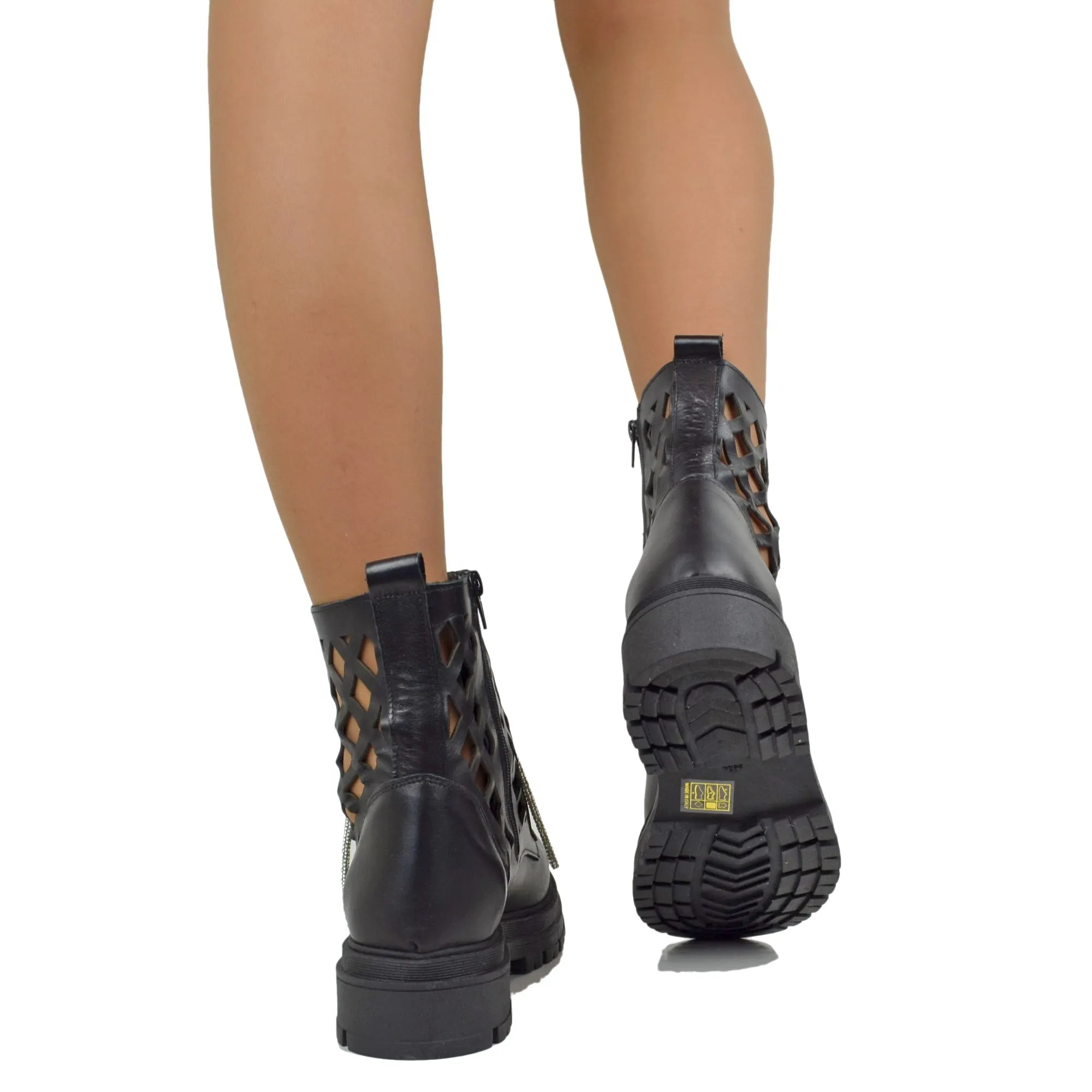 Stivaletti Donna Biker Neri in Pelle Traforata Made in Italy