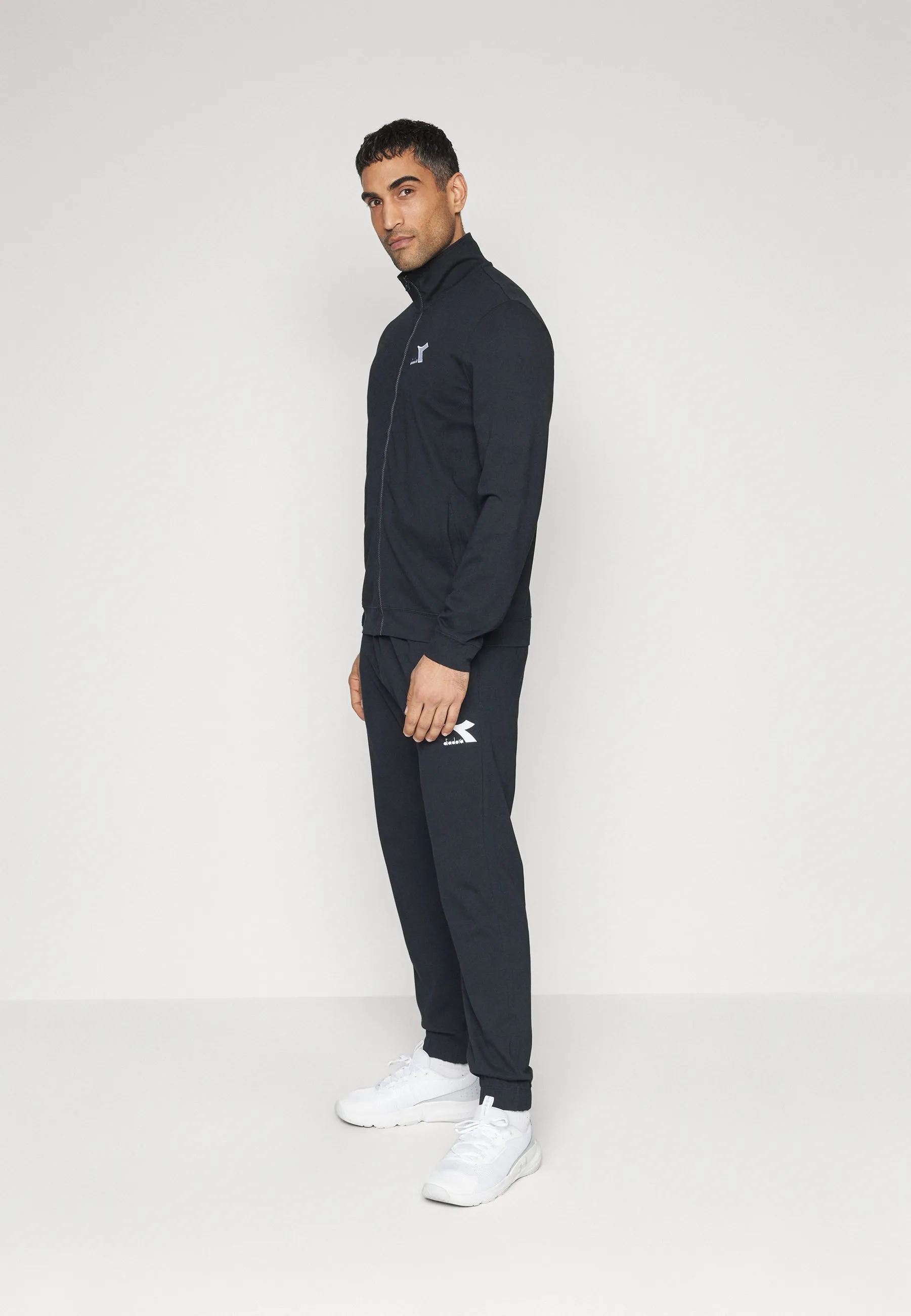TRACKSUIT CORE - Tuta