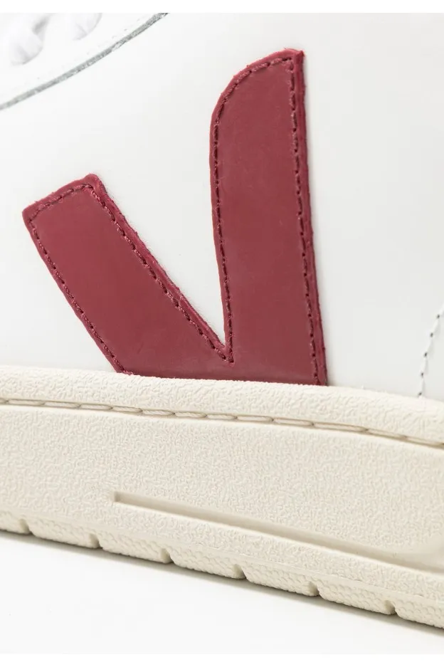 Veja Sneakers V-12