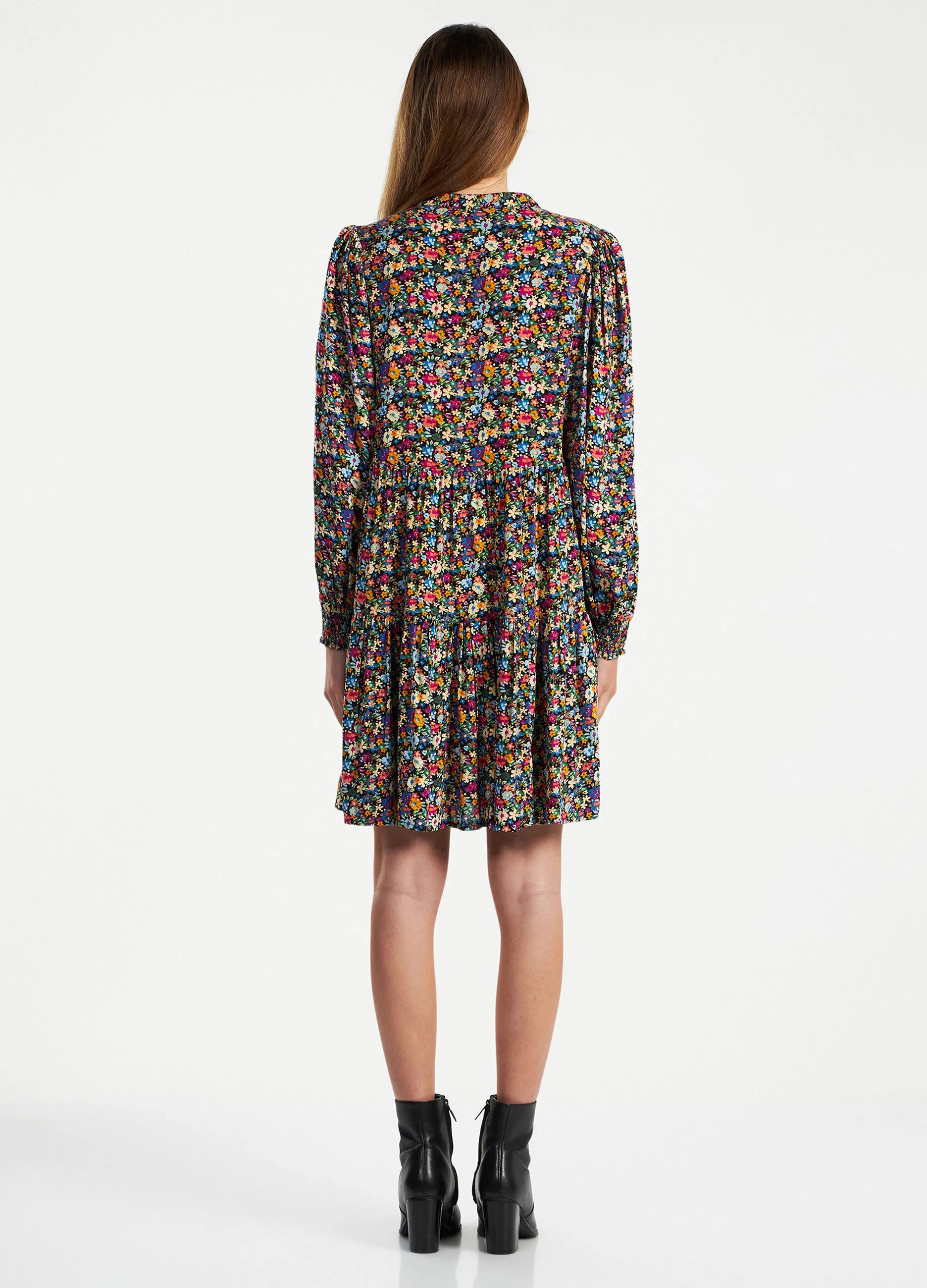 Vestito corto a manica lunga donna