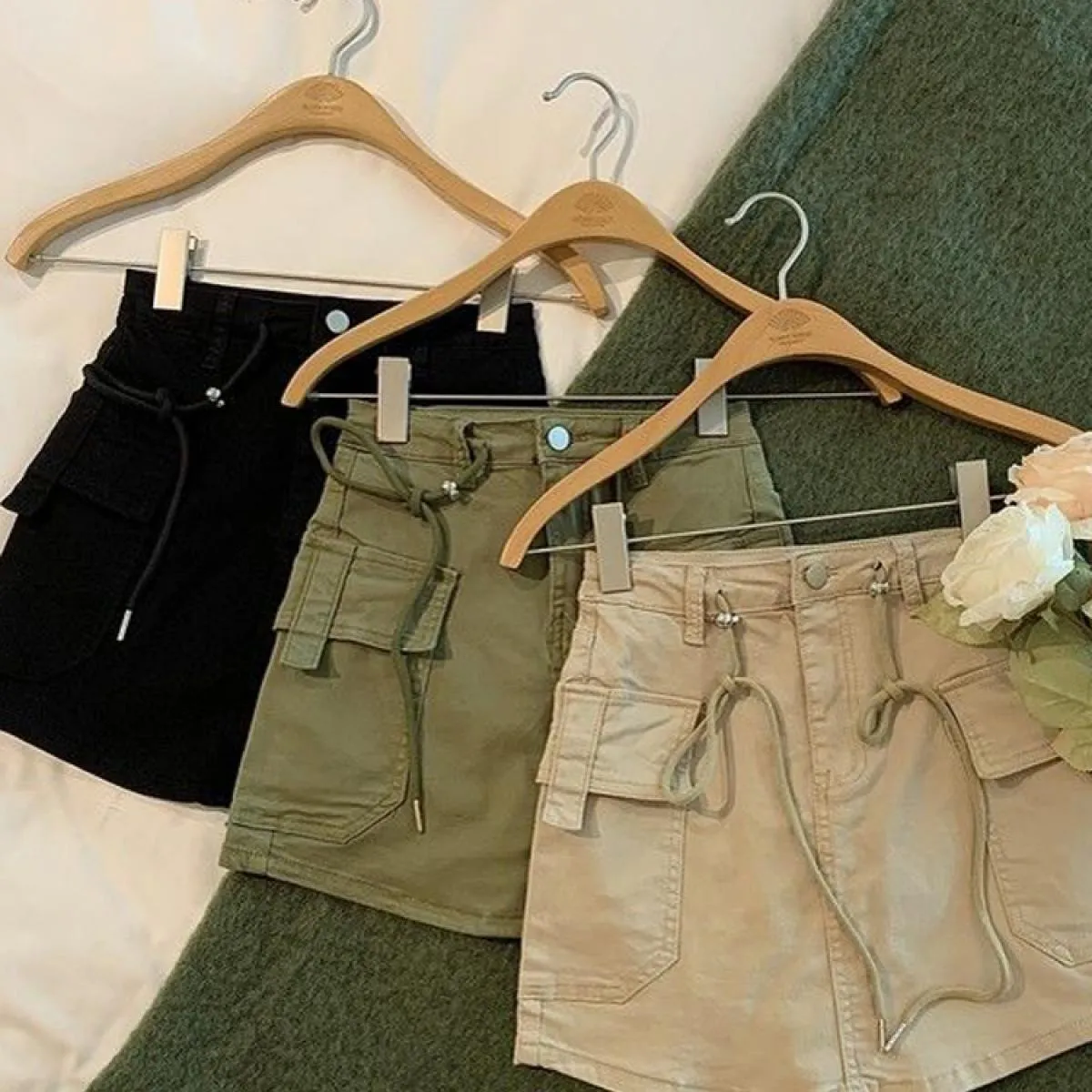Zoki moda denim mini gonna cargo donna estate vita alta coulisse grandi tasche gonna jeans stile preppy gonna casual